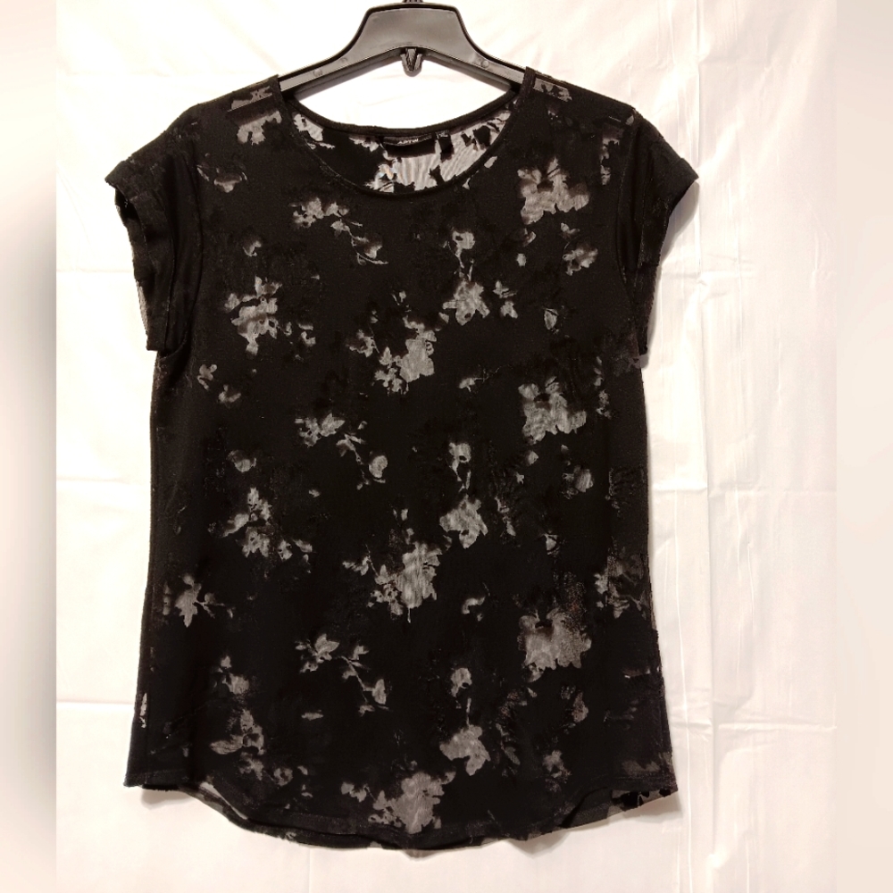 APT. 9 EUC Women's Blouse,  Black & Sheer, Cap Sleeve, Size Medium